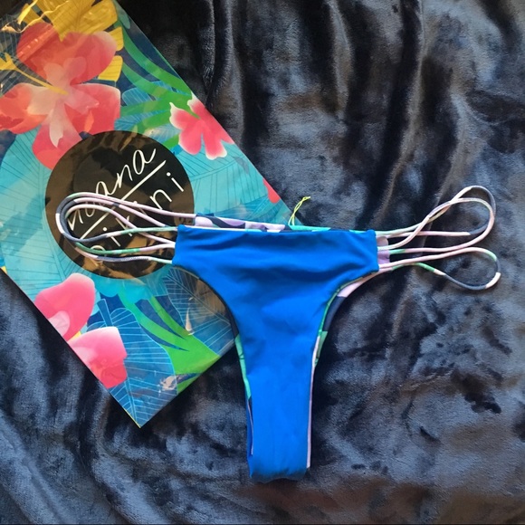 ❌SOLD❌ Moana bikini bottoms - Picture 2 of 4
